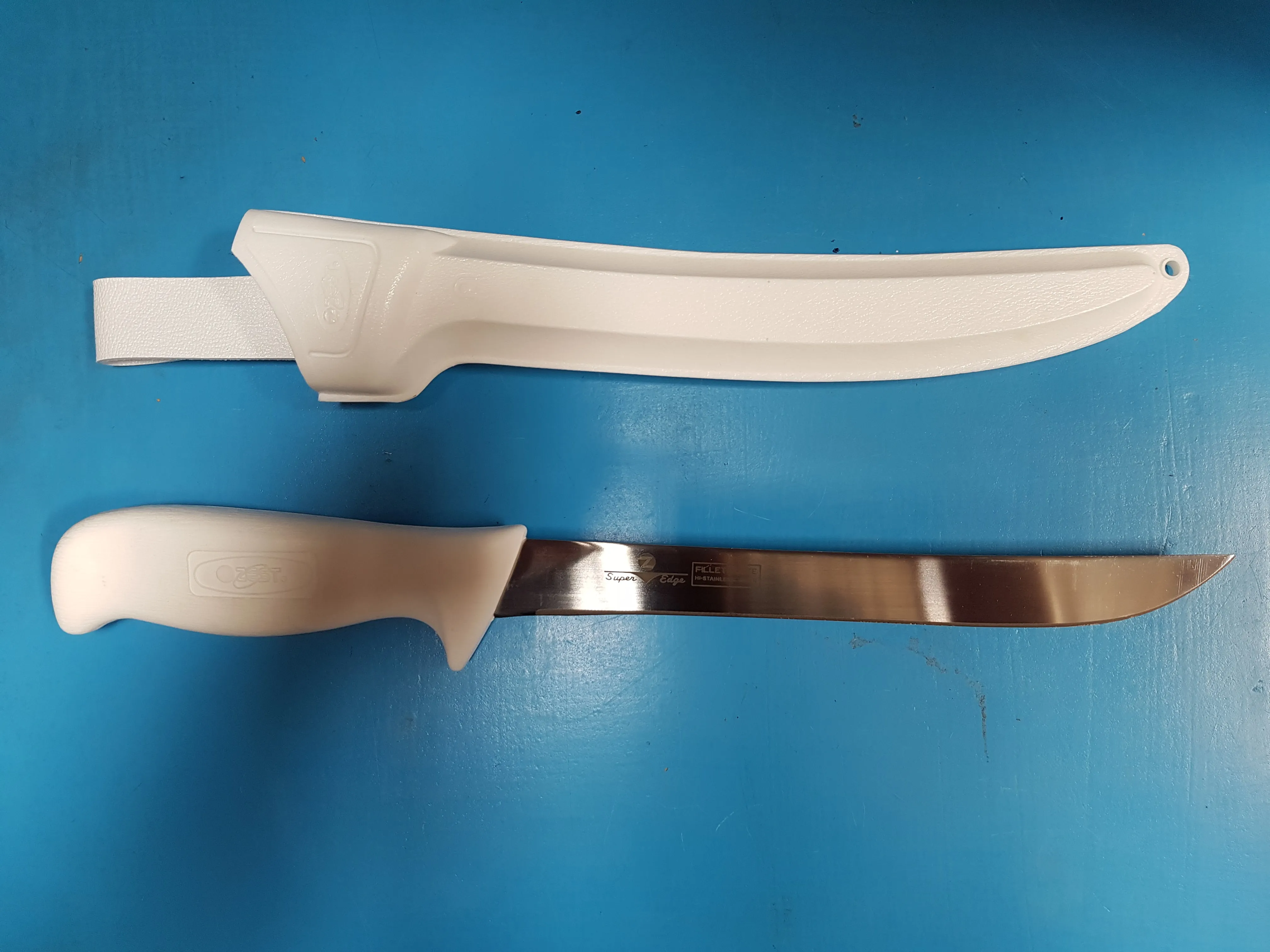 21cm Fish Filleting Knife   Scabbard - Japanese Stainless Steel - Holds an Edge