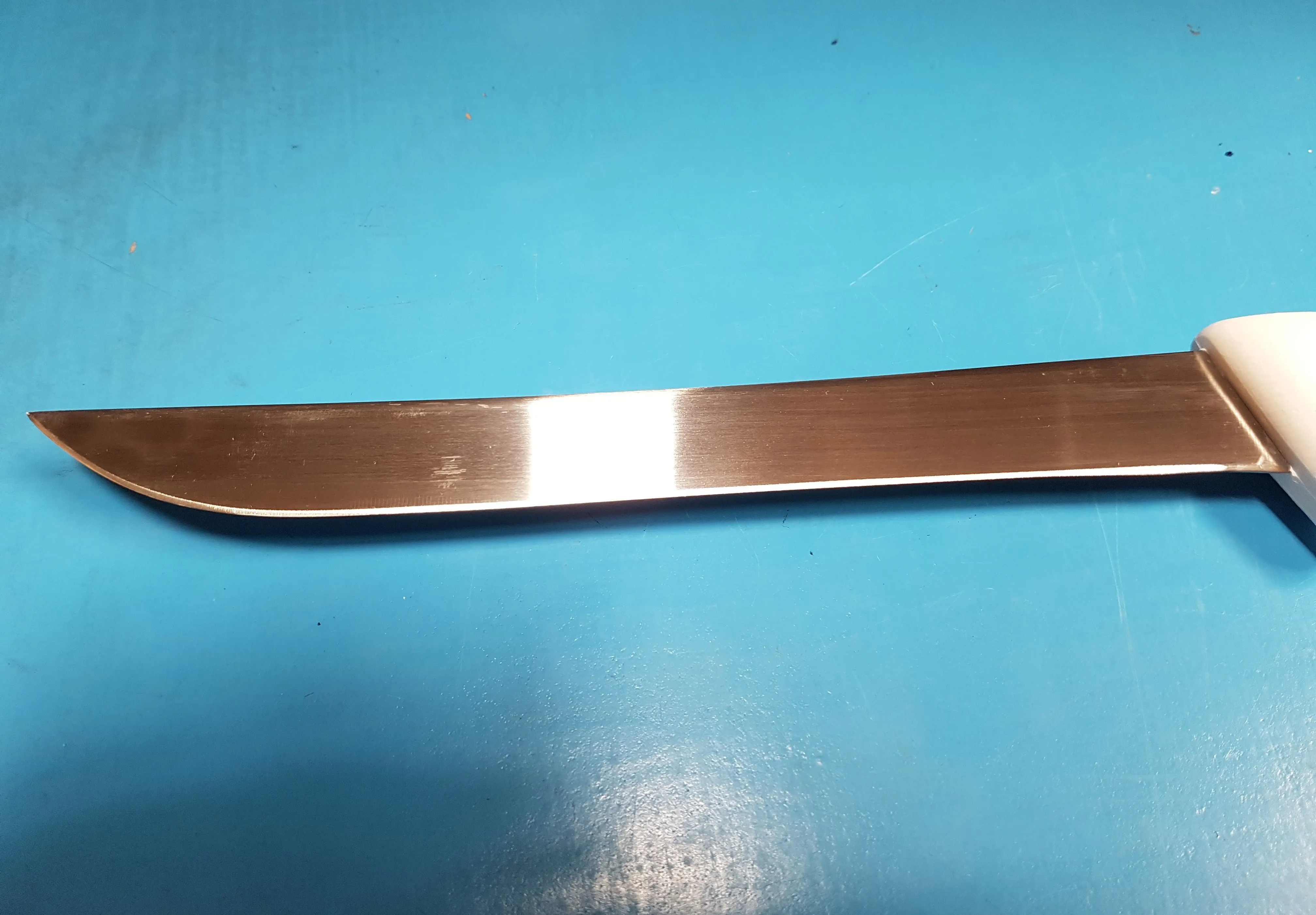 21cm Fish Filleting Knife   Scabbard - Japanese Stainless Steel - Holds an Edge