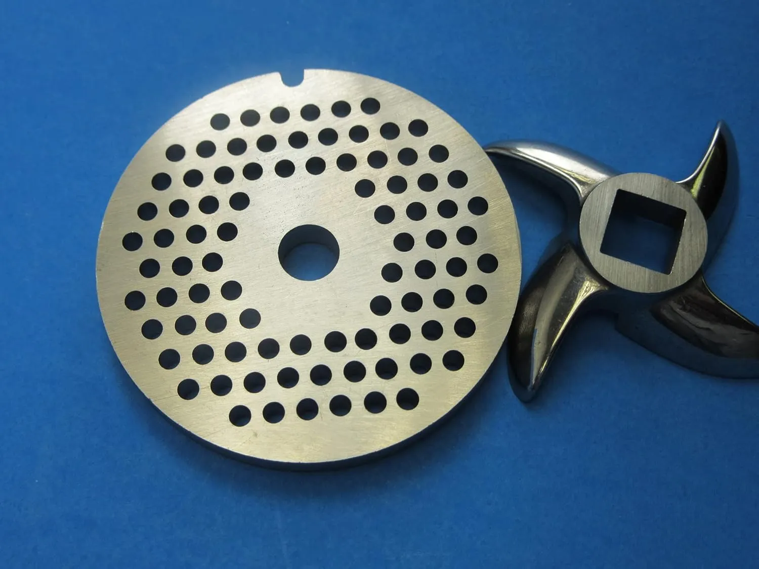 #8 SET Sausage Stuffer 1/8" plate AND knife for Meat Grinder plate disc for Cabelas & others