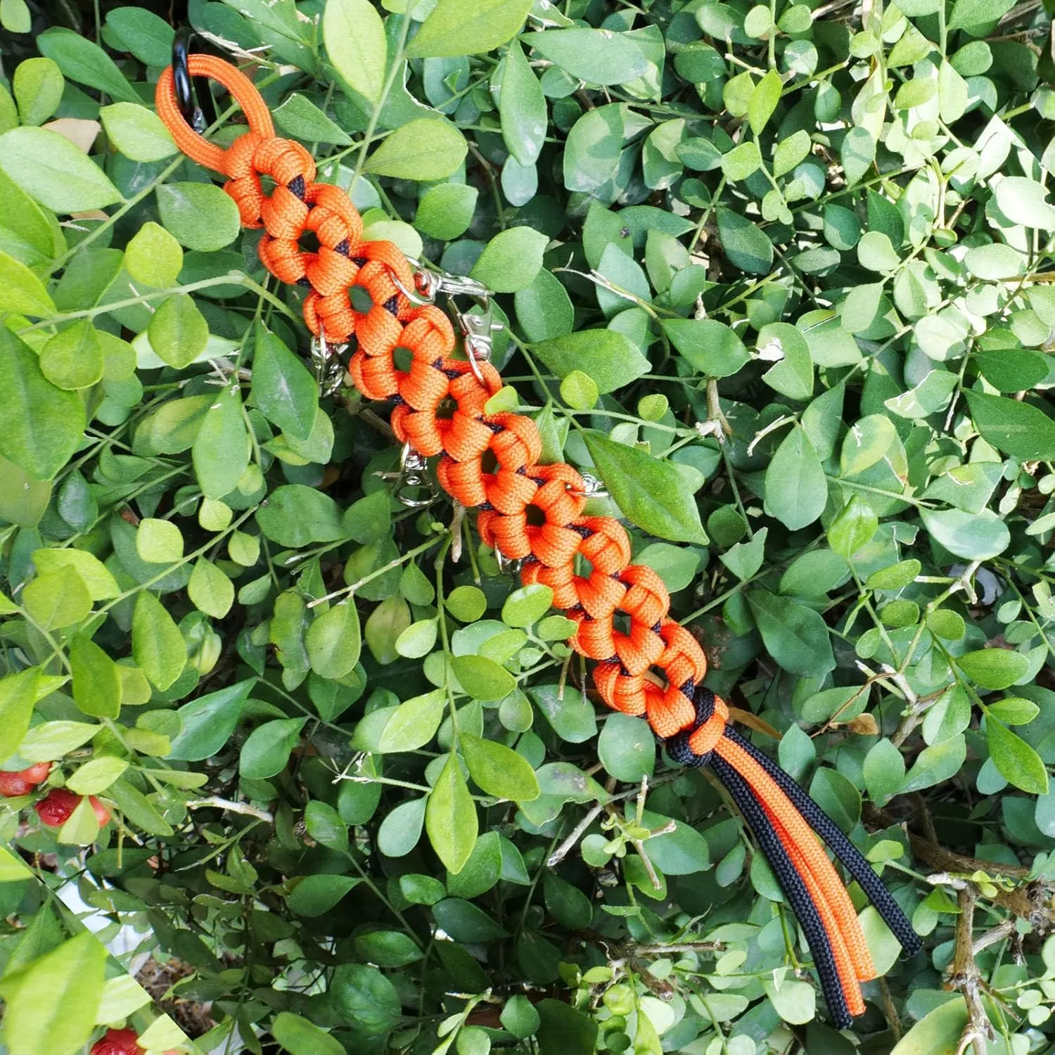 Cheer Bow Holder - Cheerleader Backpack Bow Organizer - Durable Paracord Hair Bow Hanger Cheer Bag Accessories - Cheerleading Gift for Cheer Teams - Orange/Black 5 Pack