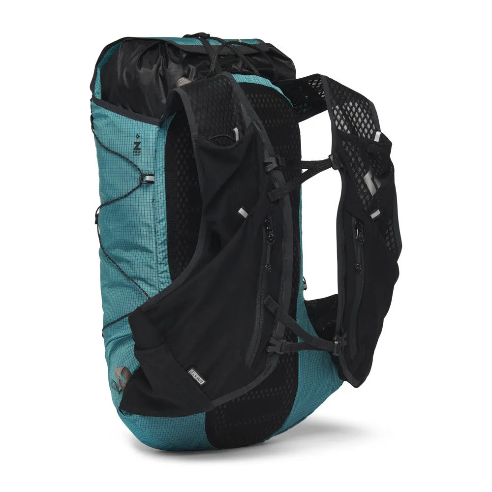 Distance 22 Backpack - Women's