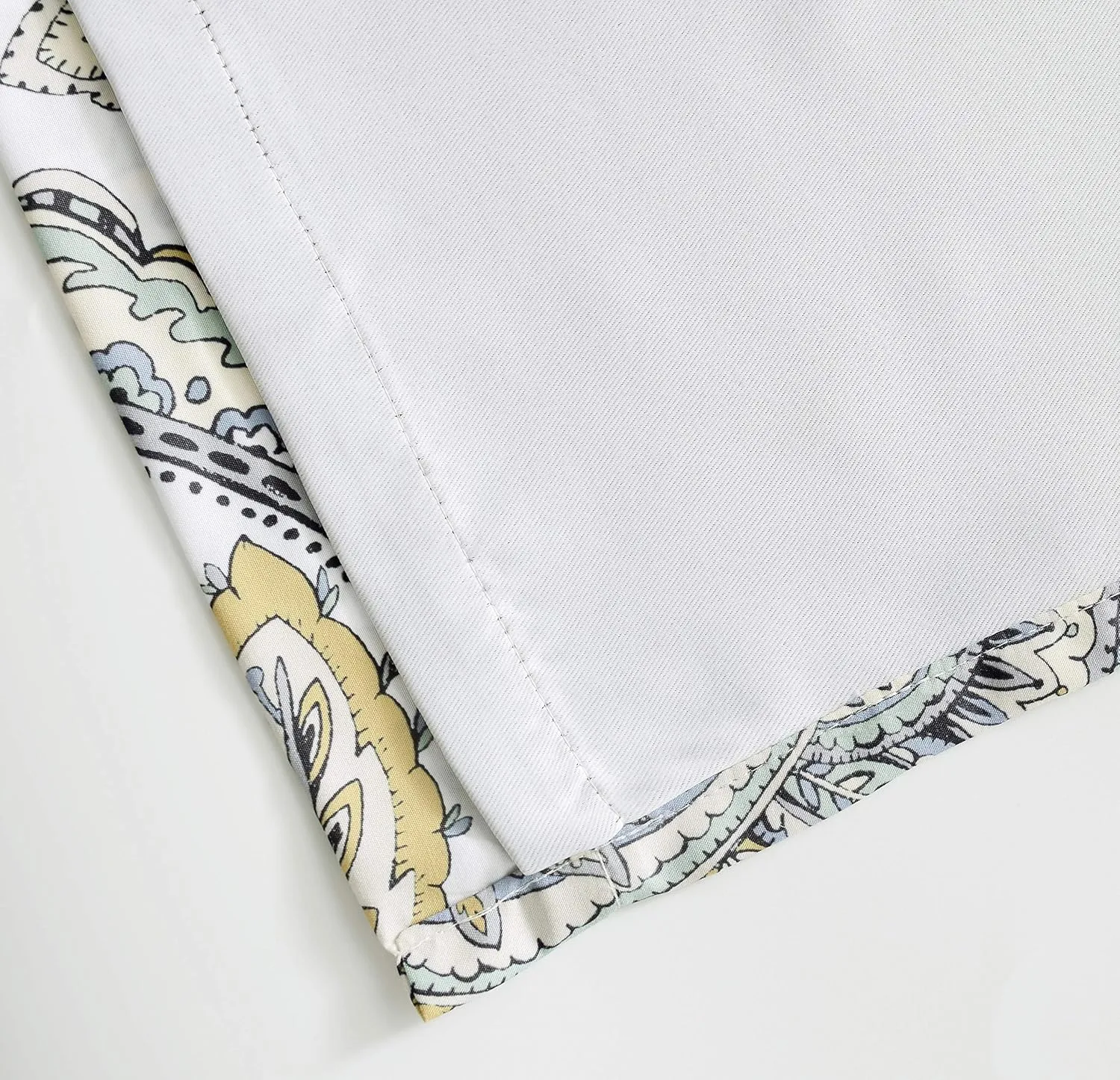 DriftAway Eden Floral Botanical Leaves Lined Thermal Insulated Window Curtain Valance Rod Pocket 52 Inch by 18 Inch Plus 2 Inch Header Multi Color 1 Pack