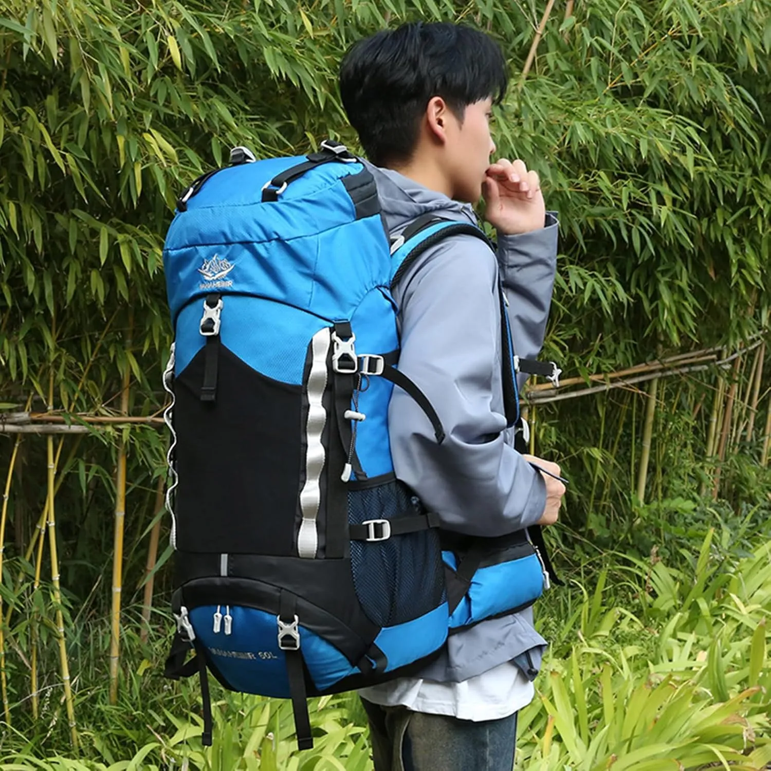 Durable Outdoor Hiking Camping Backpack 60L Capacity Mountaineering Sports Rucksack for Women and Men, Green, app. 34x25x72cm /13.38x9.84x28.34in