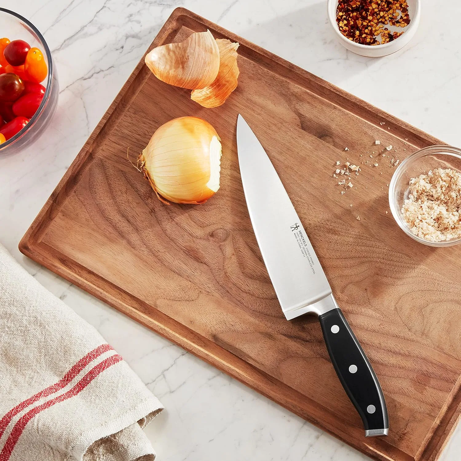 HENCKELS Forged Premio Razor-Sharp 8-Inch Chef Knife, Black, German Engineered Informed by 100  Years of Mastery