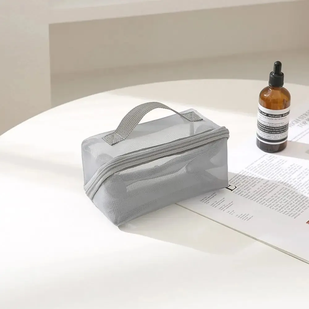 Kairi | Lightweight and sturdy cosmetic organizer