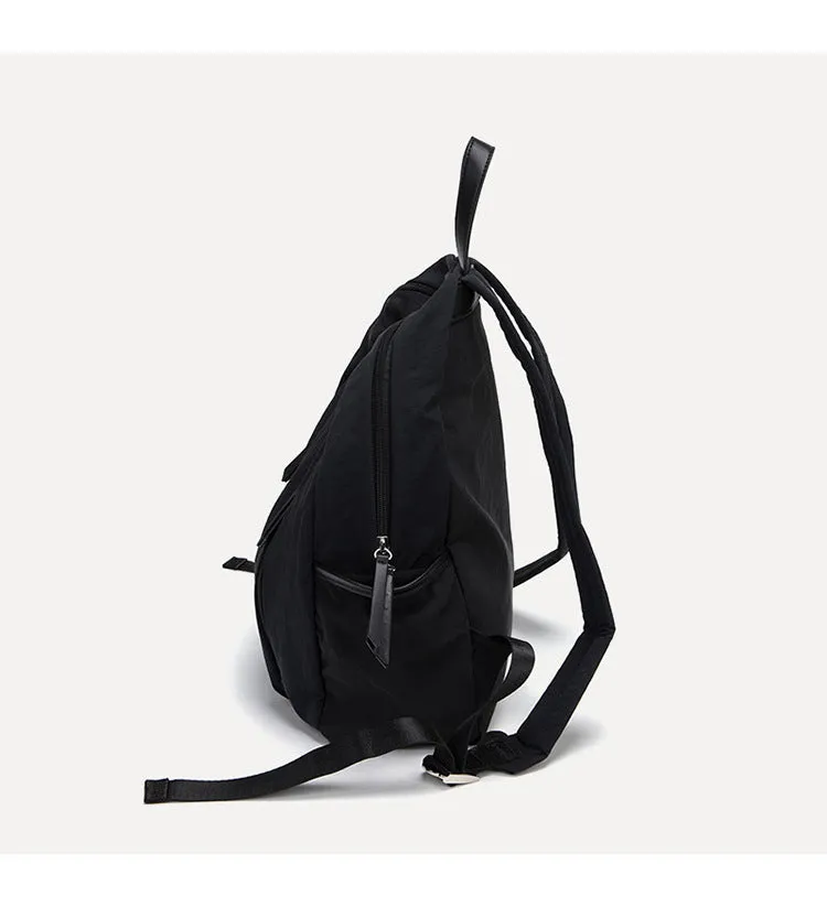 Large-capacity lightweight backpack