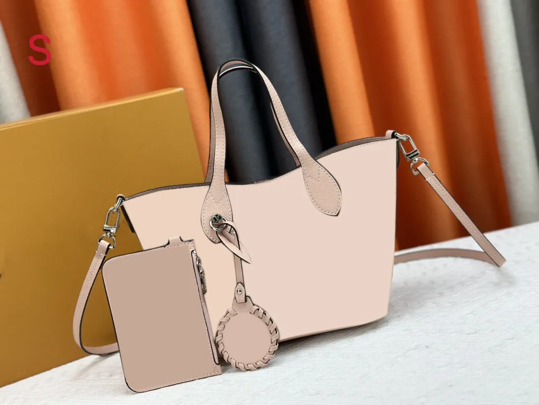 Lightweight Tote Bag