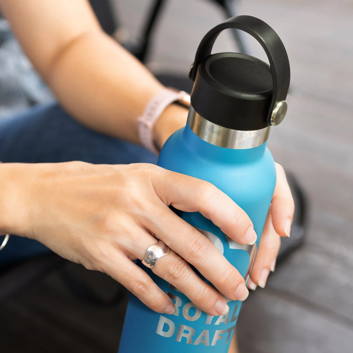 Nomad Vacuum Bottle 650ml - Carry Lid