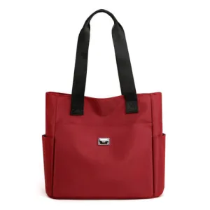 Pyper | Lightweight and waterproof shoulder bag