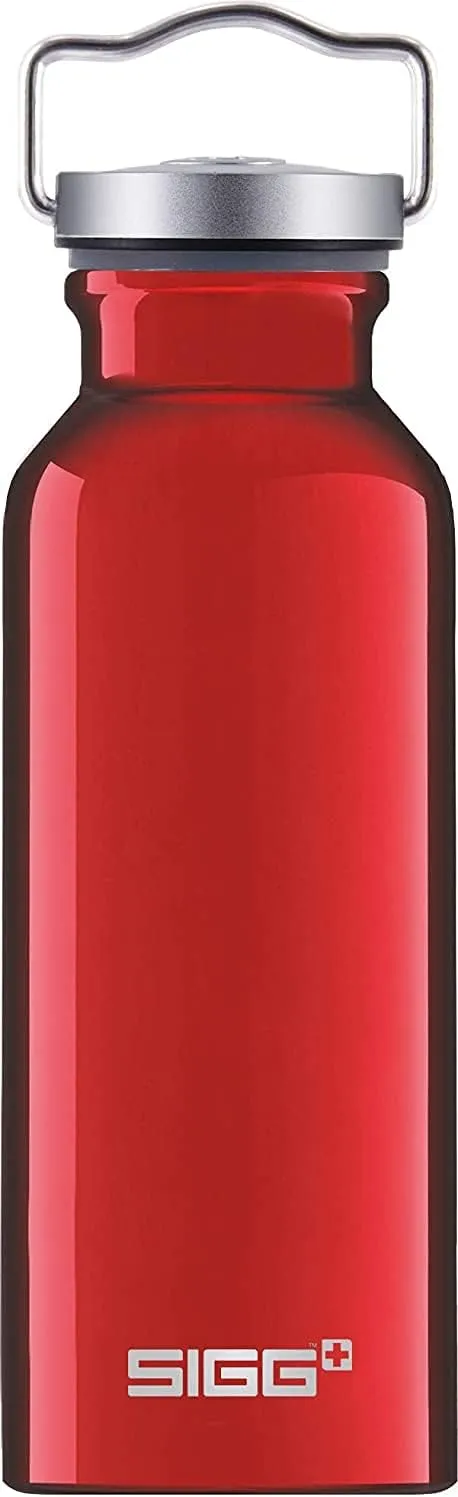 SIGG - Aluminum Water Bottle Original - Made in Switzerland - Lightweight - BPA-free - for Carbonated Drinks 17 / 25 Oz