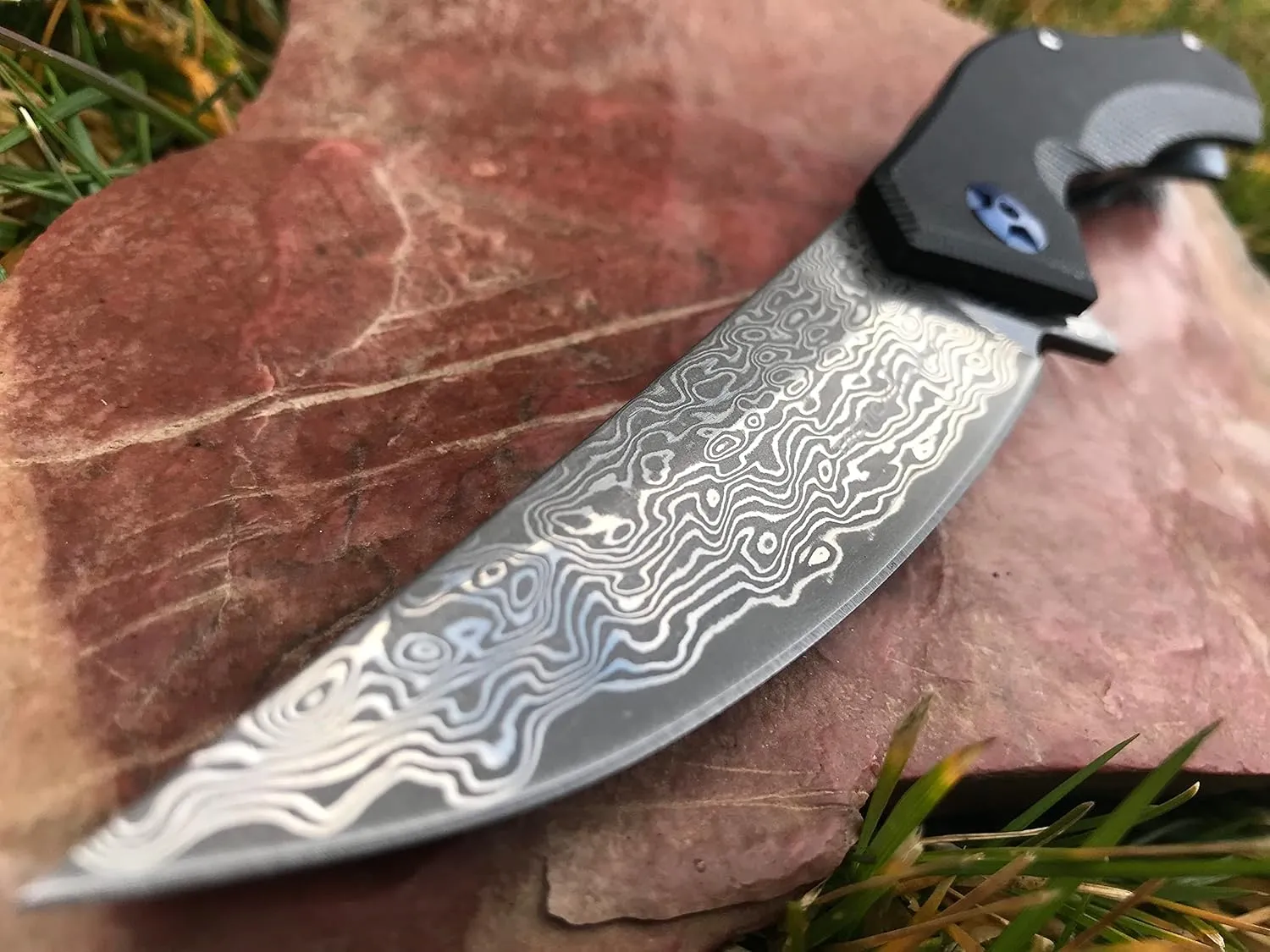 TACTICAL GEARZ Damascus Pocket Folding Knife, G10 Handle, Multi-Layered Damascus Steel VG10 Blade, Includes Sheath (Triton XT Blk)