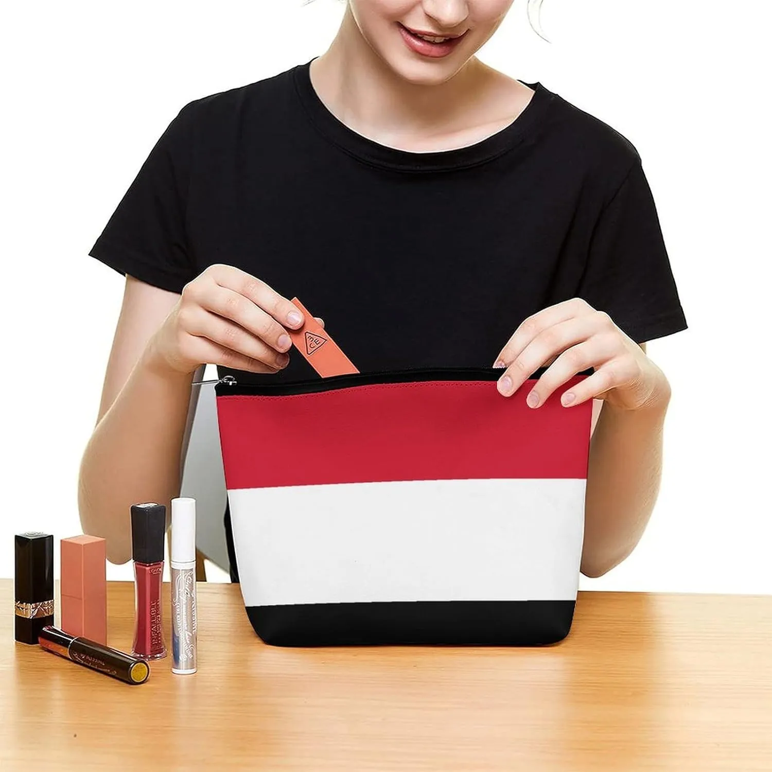 Yemen Flag Makeup Organizer for Women Travel Cosmetic Bag Lightweight Pouch for Purse
